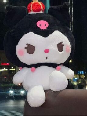 Sanrio Kuromi Crown Jumbo Giga Size PluSanrio Kuromi Crown Jumbo Giga Size Plush